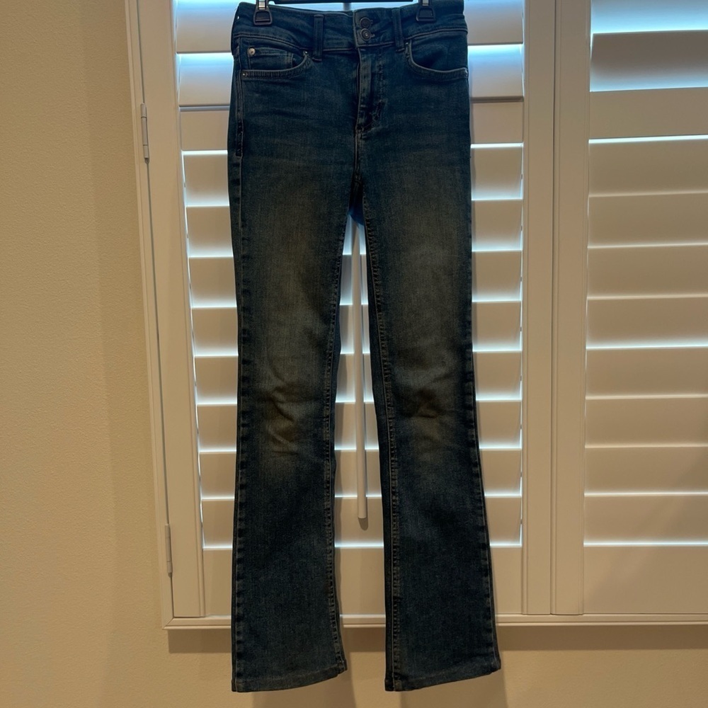 We The Free Jeans Women's 26 Slim Fit Bootcut MediumWash Blue Stretch Denim Pant